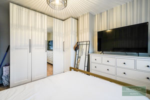 Photo 15- click for photo gallery